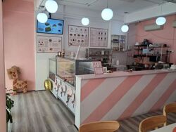 Saint George's Road (D12), Retail #577739771